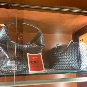 Women’s leather purse